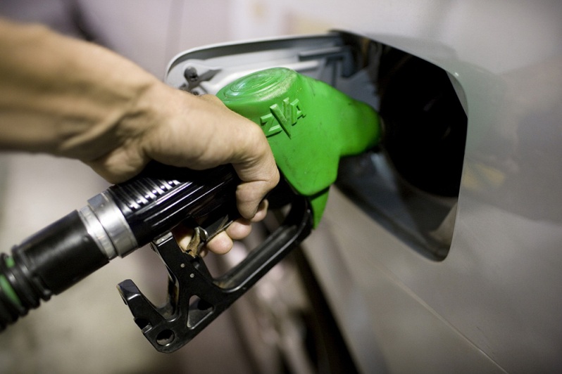 افزایش مصرف بنزین تقصیر مردم یا خودروسازان؟