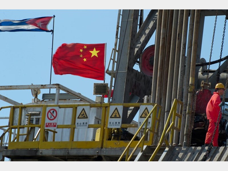 گوشه چشم چین به حیاط خلوت نفت آمریکا