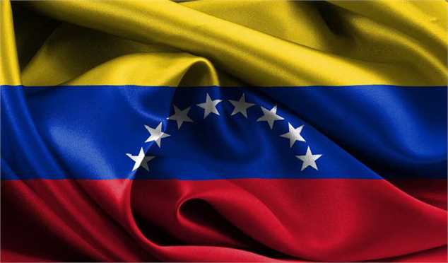 کمبود شدید بنزین در ونزوئلا و صفهای کیلومتری