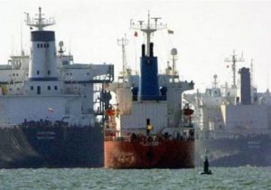 بلاتکلیفی محموله های بنزین فروخته شده ایران به ونزوئلا