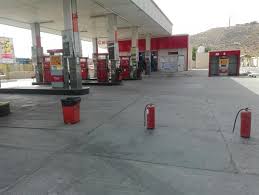 شماری از پمپ بنزین های خوزستان تعطیل شد