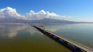 انتقاد شدید از وزارت نیرو/دریچه سدها به‌روی دریاچه ارومیه بسته شده است