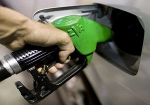 کاهش تقاضا از سوی جایگاه داران علت کمبود بنزین سوپر در یزد است
