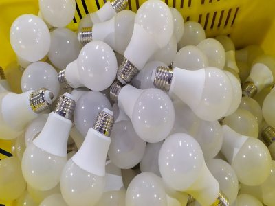 مدیریت مصرف یک لامپ ۱۰۰ واتی از خاموشی برق جلوگیری می‌کند