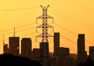 صادرات برق کاهش یافت/ ایران برق صادراتی به هرات را قطع می‌کند