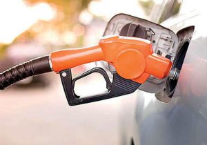 اعطای سهمیه جبرانی بنزین به دارندگان کارت سوخت