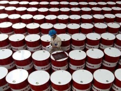 بیم و امید بازارهای جهانی نفت؛ قیمت در ۲۰۲۲ به ۱۰۰ دلار می‌رسد؟