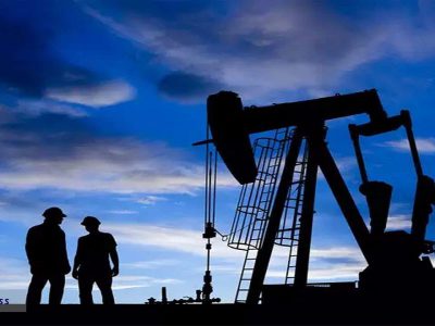 بهای نفت خام در بازار‌های جهانی کاهش یافت