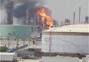 شمار قربانيان آتش‌سوزي پالايشگاه نفت کويت به 4 نفر رسيد