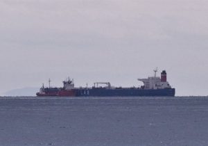 اتحادیه اروپا کشتی‌های اروپایی حامل نفت روسیه را از تحریم معاف کرد
