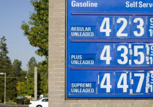 گرانی بنزین در آمریکا رکورد جدید زد
