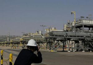 عربستان تولید نفت خود را روزی یک میلیون بشکه بالا می‌برد