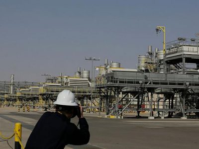 عربستان تولید نفت خود را روزی یک میلیون بشکه بالا می‌برد