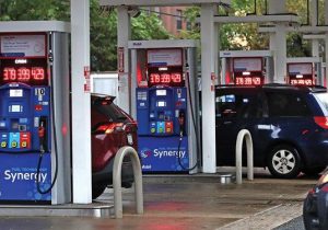 قیمت بنزین در آمریکا رکورد تاریخی را شکست