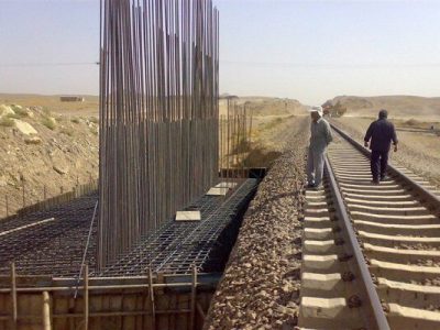 استفاده از تهاتر نفت برای تامین اعتبار پروژه راه‌آهن بوشهر تسریع شود