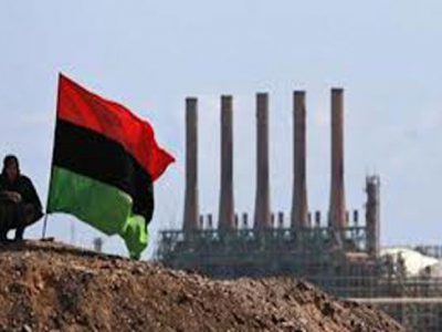 افزایش تولید روزانه حدود ۶۰۰ هزار بشکه‌ای تولید نفت لیبی