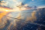 تولید ۱۰ هزار مگات وات برق با نصب پنل‌های خورشیدی در مناطق بیابانی کشور