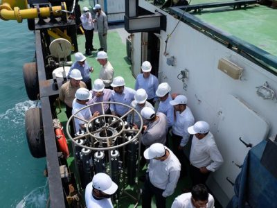 توسعه همکاری‌های پژوهشگاه اقیانوس‌شناسی با حوزه نفت