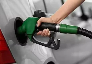 عدم‌النفع 500 میلیون دلاری با توقف اسقاط خودروهای فرسوده|رشد 20 درصدی مصرف بنزین در تابستان