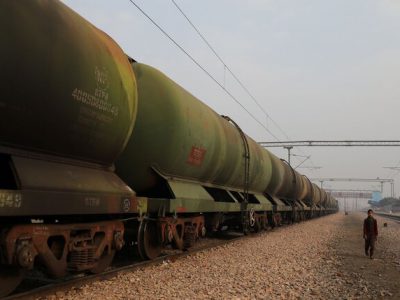 چرا هند نمی‌تواند از خرید نفت روسیه دست بردارد؟
