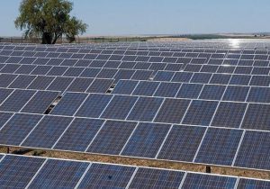 چین دو نیروگاه برق خورشیدی در عراق می‌سازد