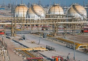 تسهیل در فروش نفت و گسترش روابط بین‌المللی ایران با پالایشگاه‌های فراسرزمینی
