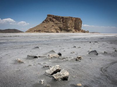 شرایط آرمانی “دریاچه ارومیه” دیگر قابل برگشت نیست/ باید دریاچه را کوچک کنیم!