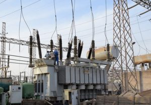 نصب و بهره‌برداری از ترانس قدرت برق در خوزستان طی 5 روز