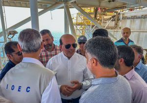 بازدید مدیرعامل شرکت ملی نفت از سکوی فاز ۱۱ پارس جنوبی