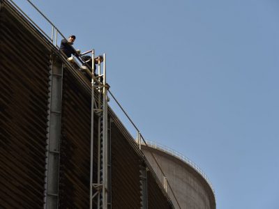 افزایش راندمان برج‌های خنک‌کننده واحدهای نیروگاه شهید رجایی قزوین