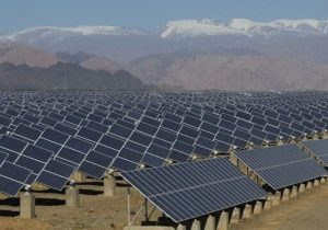 توزیع ۳۰ هزار سامانه قابل حمل برق خورشیدی برای تامین برق عشایر تا پایان سال