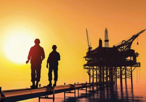 مدیریت صنعت نفت در ایران با مدیریت شرکت‌های بین‌المللی متفاوت است