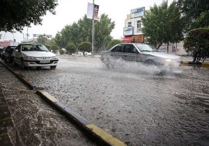وقوع بارش‌های پرحجم در تفت، فین کاشان و اصفهان/ شهروندان تدابیر ایمنی را جدی بگیرند